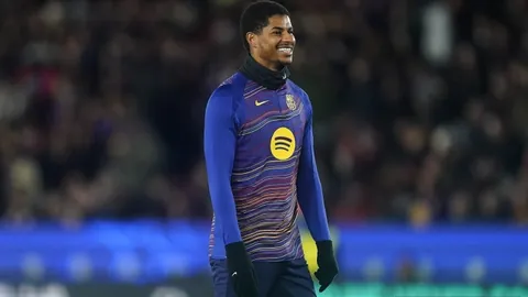 詹皇41岁再迎四大里程碑，历史唯一成就骑士今夏全力追逐